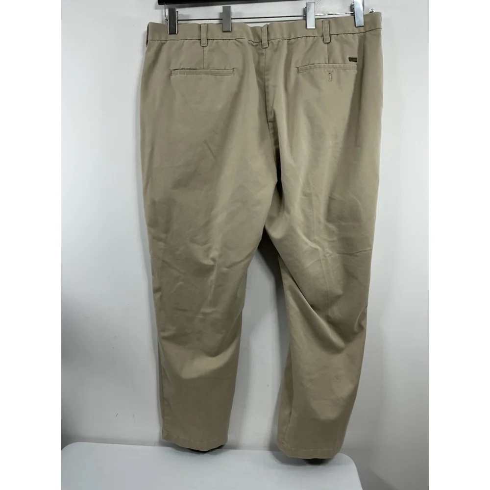 Mens Excellent Condition Izod Khaki Career Pants 48x32 Stretch Waist